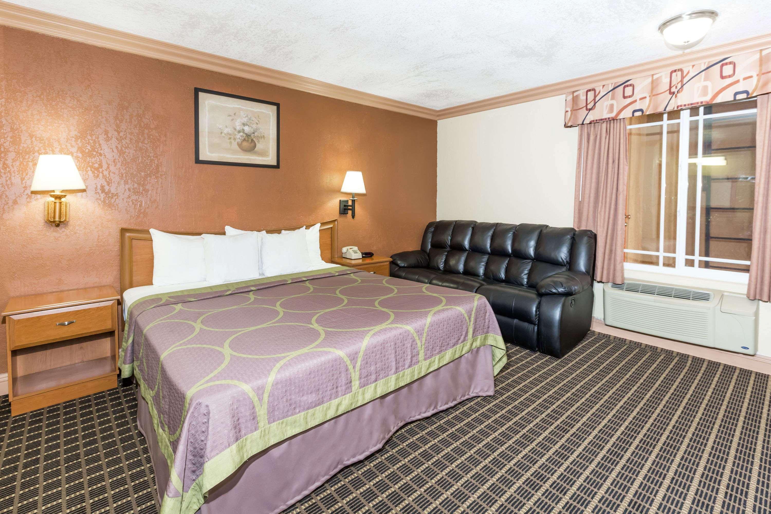 ซูเปอร์ 8 บาย วินด์แฮม อซูซา Motel อาซูซา ภายนอก รูปภาพ