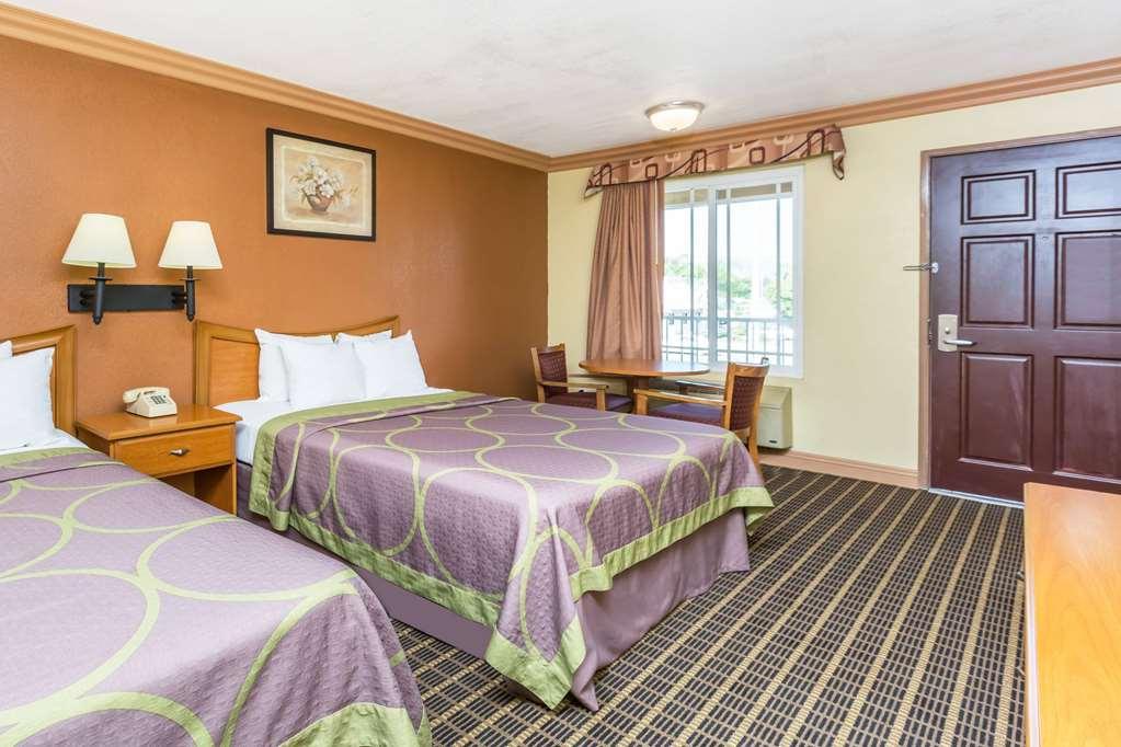 ซูเปอร์ 8 บาย วินด์แฮม อซูซา Motel อาซูซา ห้อง รูปภาพ